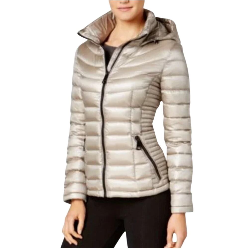 Calvin Klein Champagne Packable Lightweight Premium Down Jacket